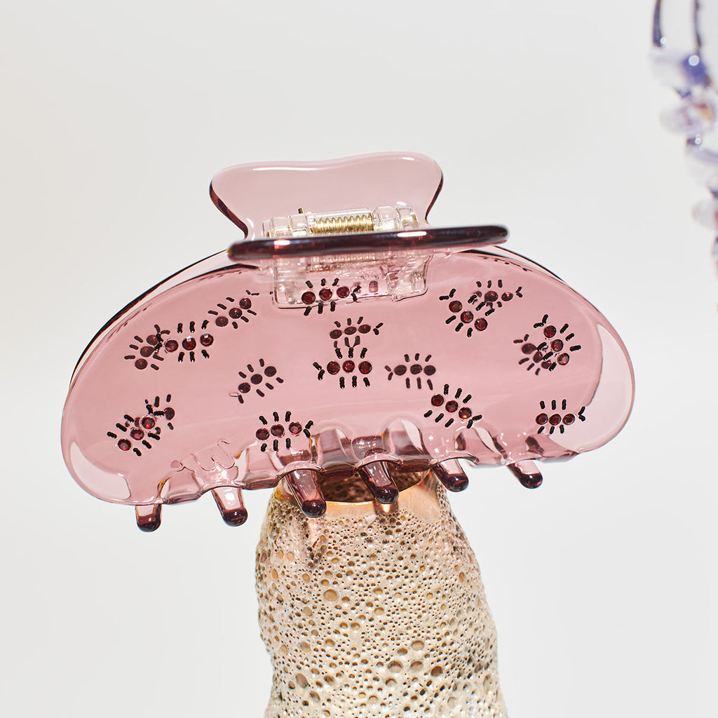 Fire Ant Hair Claw | Winona Irene