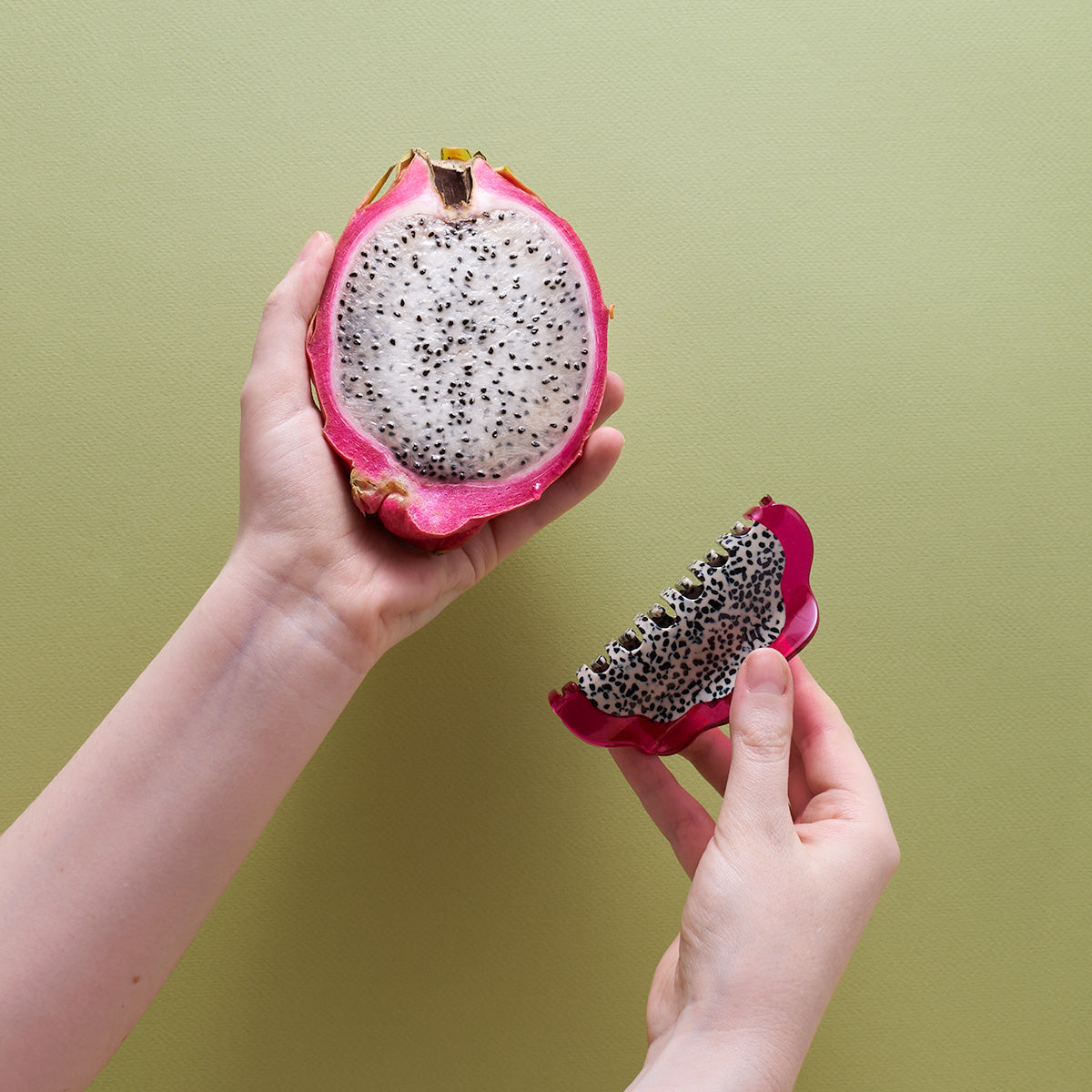 thumbnail image 2 of Dragonfruit Slice Tropical Summer Season Fruit PopSockets... 2 of 14